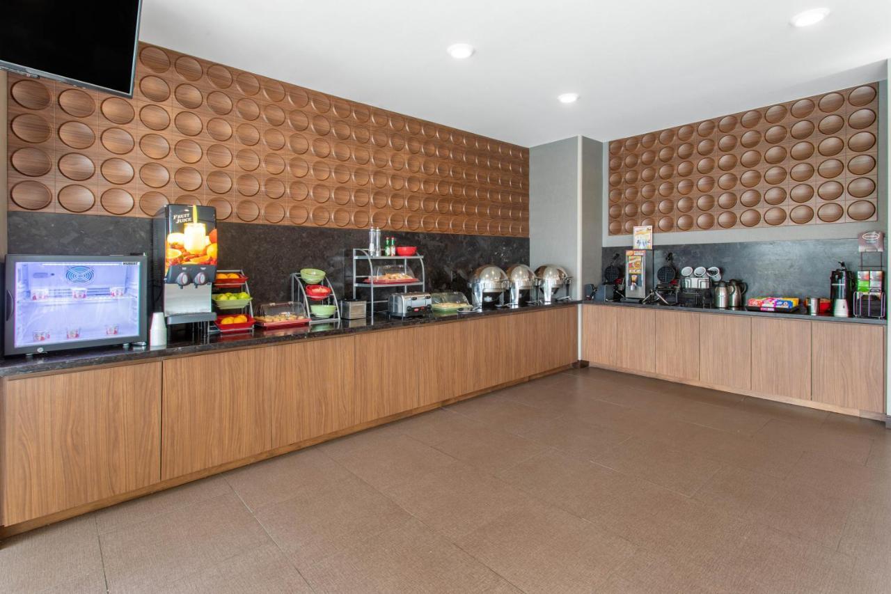 Wingate By Wyndham Loveland Johnstown מראה חיצוני תמונה